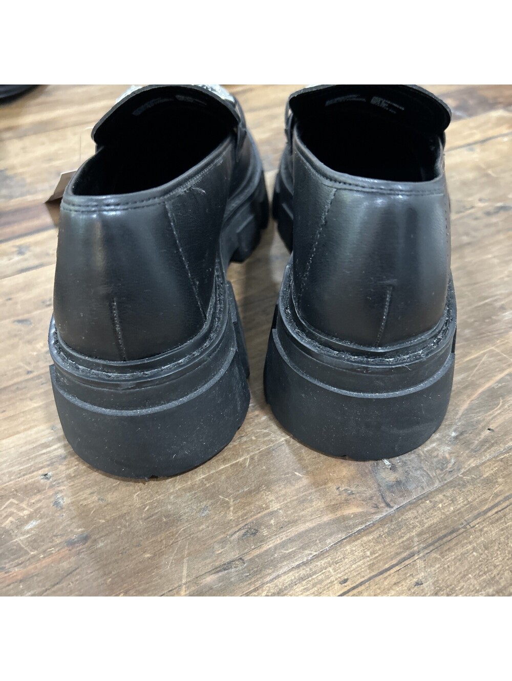 No Boundaries Lug Sole Loafer-Size 9-Platform-Memory Foam-Chain Detail-NEW - Picture 5 of 5